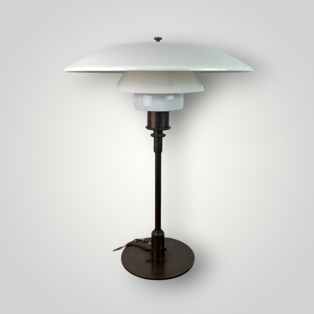 4/3 table lamp opal glass